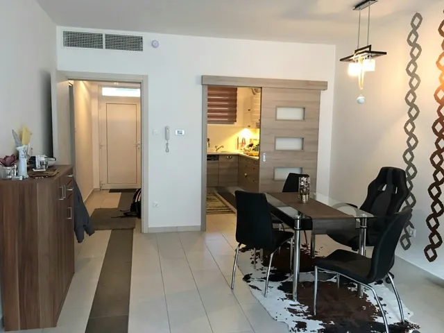 Kiadó lakás Debrecen, Péterfia 72 nm