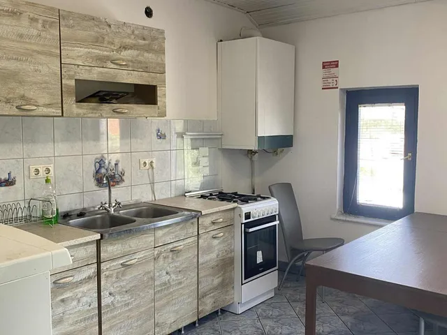 Kiadó kereskedelmi és ipari ingatlan Debrecen, Téglagyár 900 nm