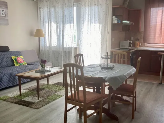 Kiadó lakás Debrecen, Sestakert 74 nm