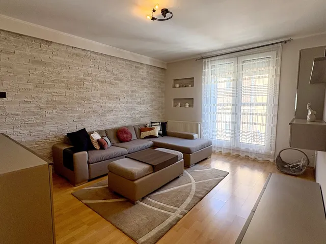Kiadó lakás Debrecen, Belváros 70 nm