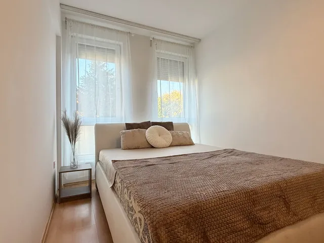 Kiadó lakás Debrecen, Egyetemváros 52 nm