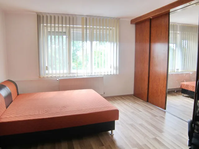 Kiadó lakás Debrecen, Sestakert 82 nm