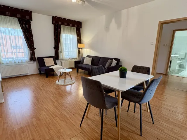 Kiadó lakás Debrecen, Belváros 100 nm