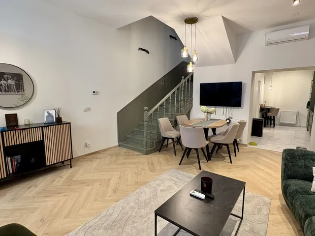 Kiadó lakás Debrecen, Belváros 115 nm
