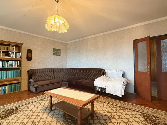 Eladó ház Debrecen, Homokkert 260 nm