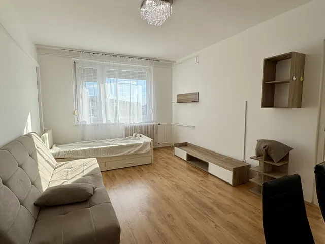 Kiadó lakás Debrecen, Nagyerdőalja 71 nm