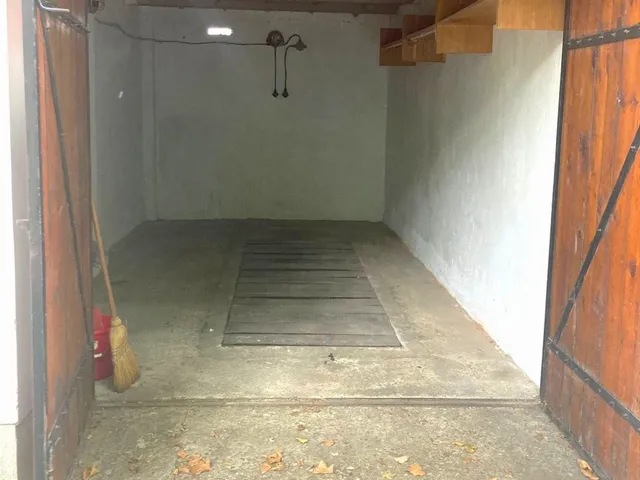 Eladó garázs Debrecen 19 nm