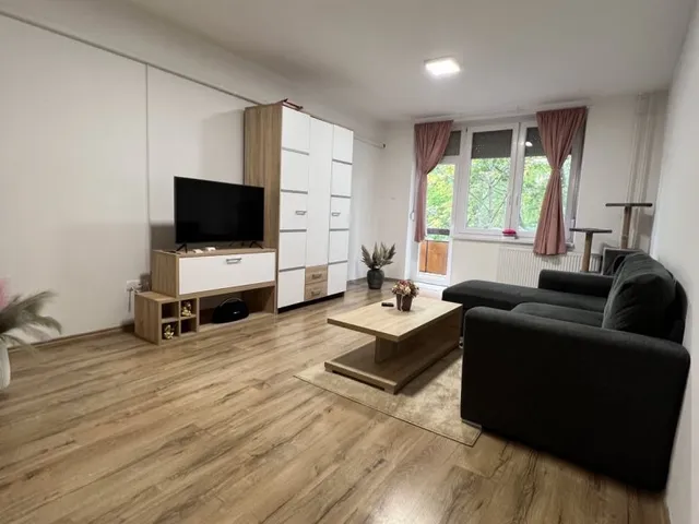 Kiadó lakás Debrecen, Sestakert 71 nm