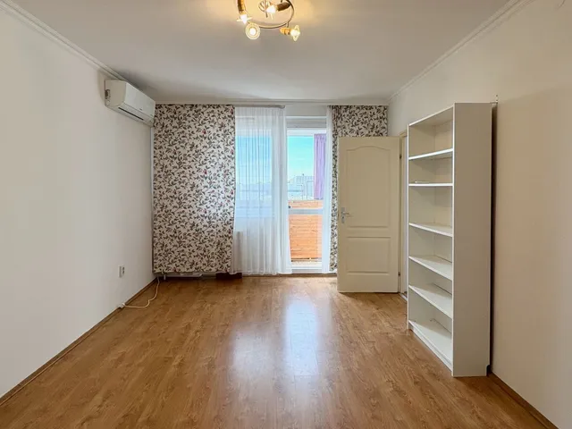 Eladó lakás Debrecen, Újkert 70 nm