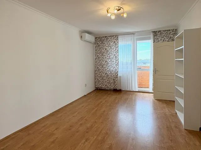 Eladó lakás Debrecen, Újkert 70 nm