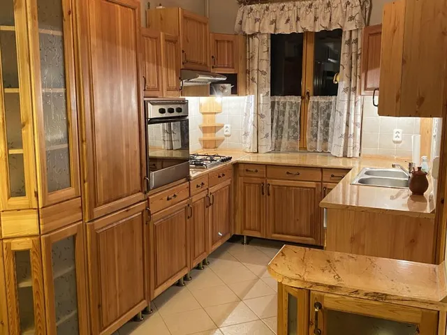 Kiadó ház Debrecen, Pércsikert 86 nm