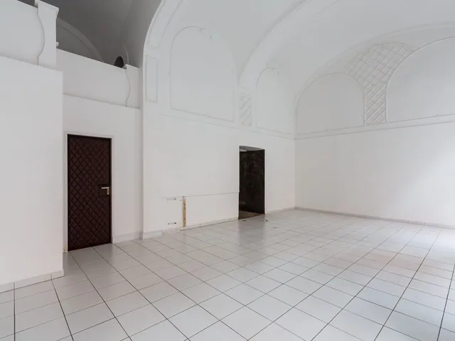 Kiadó kereskedelmi és ipari ingatlan Debrecen, Belváros 71 nm