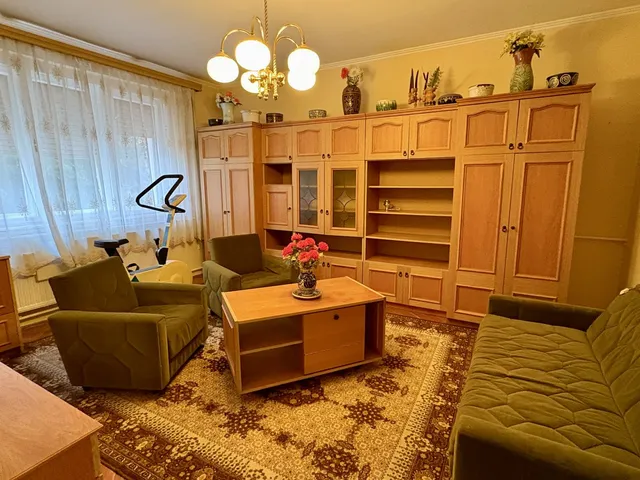 Kiadó lakás Debrecen, Nagyerdő 64 nm