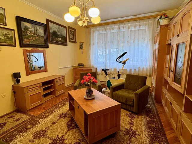 Kiadó lakás Debrecen, Nagyerdő 64 nm