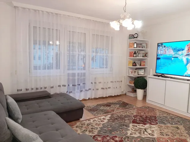 Eladó lakás Debrecen, Belváros 64 nm