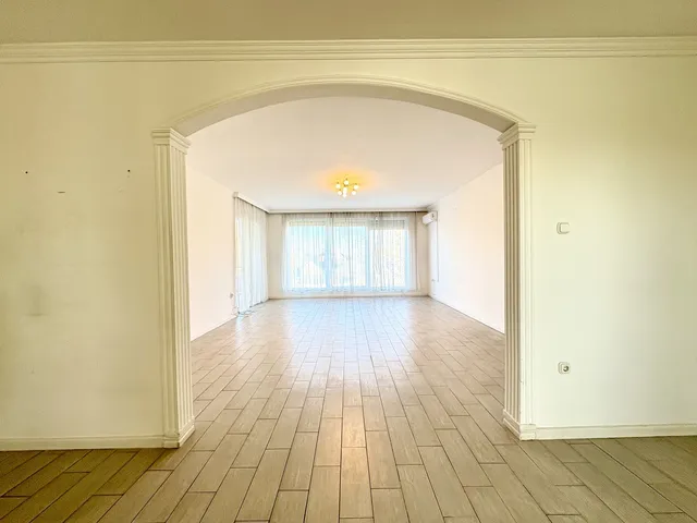 Eladó ház Debrecen 420 nm