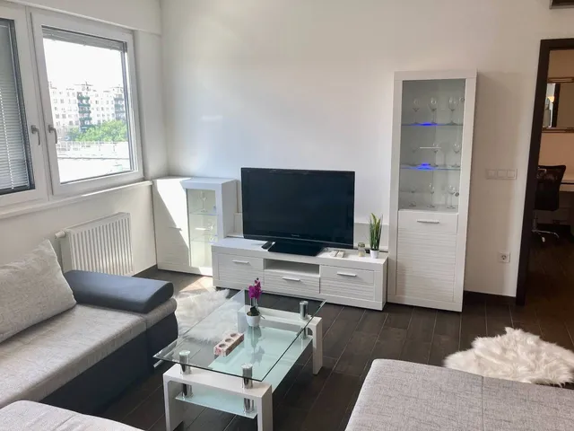 Kiadó lakás Debrecen, Belváros 80 nm