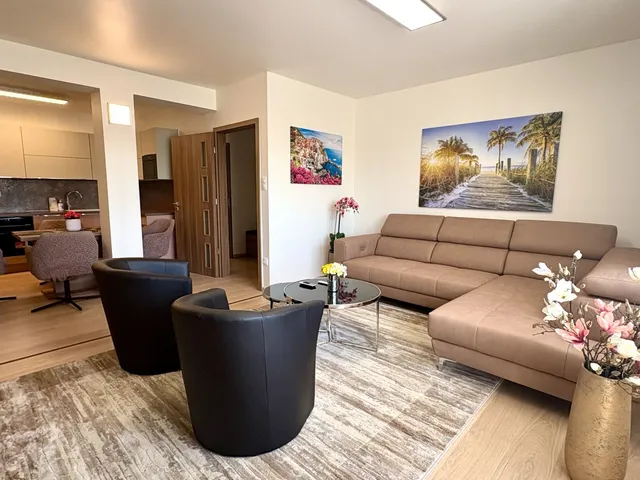 Eladó lakás Debrecen, Vénkert 100 nm