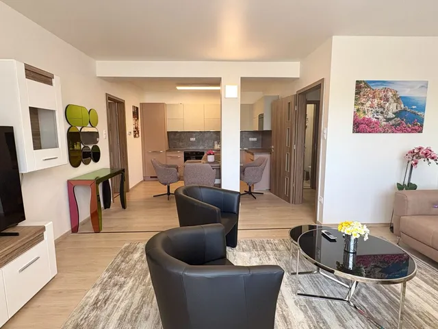 Eladó lakás Debrecen, Vénkert 100 nm