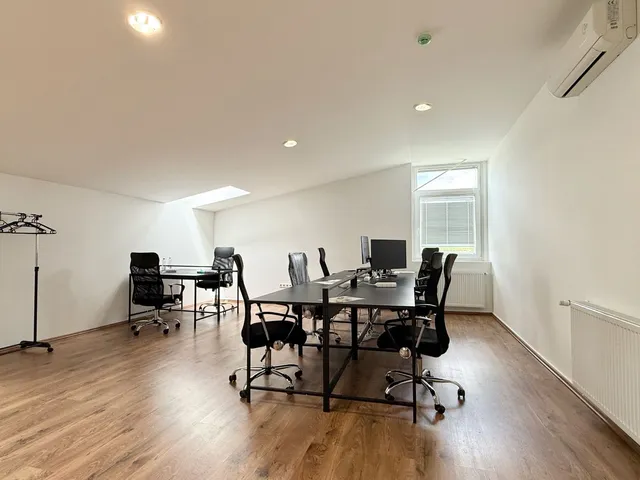 Kiadó kereskedelmi és ipari ingatlan Debrecen, József Attila-telep 192 nm