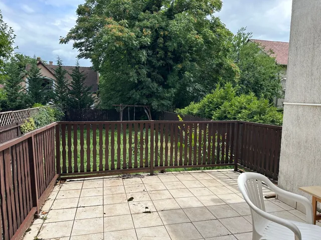 Eladó ház Debrecen, Nagyerdő 200 nm