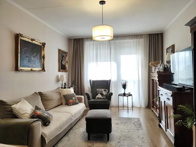 Eladó lakás Debrecen, Újkert 74 nm