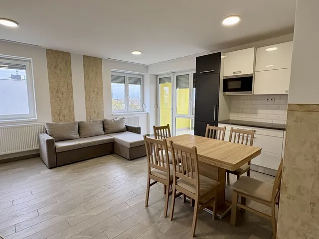 Kiadó lakás Debrecen, Ispotály 130 nm