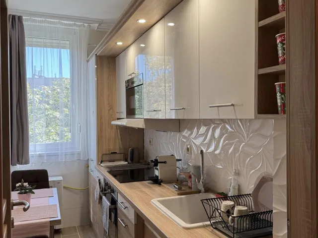 Kiadó lakás Debrecen, Nagyerdőalja 42 nm