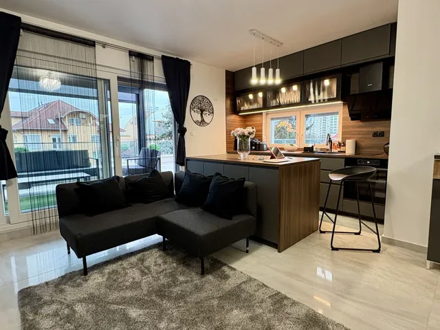 Kiadó lakás Debrecen, Széchenyikert 69 nm