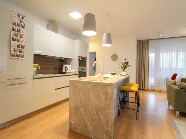 Kiadó lakás Debrecen, Széchenyikert 100 nm