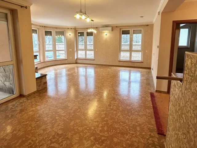 Kiadó ház Debrecen, Tócóliget 191 nm