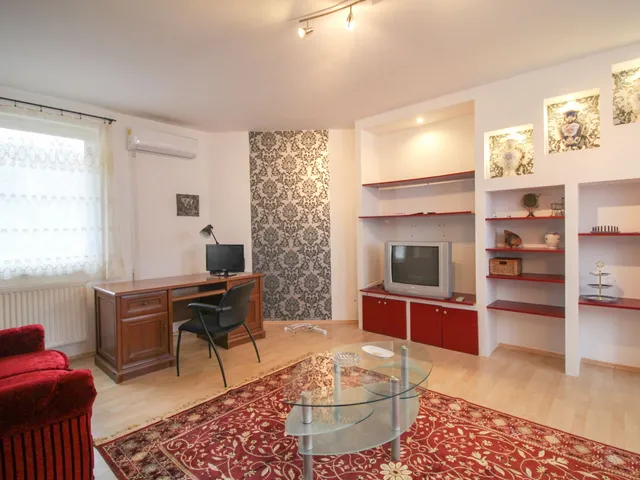 Kiadó lakás Debrecen, Vénkert 90 nm