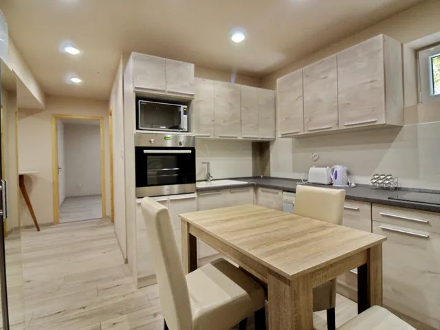 Kiadó lakás Debrecen, Dobozikert 76 nm