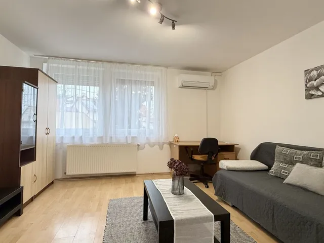 Kiadó lakás Debrecen, Sámsonikert 53 nm