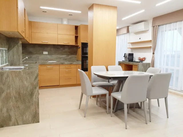 Eladó lakás Debrecen, Belváros 122 nm