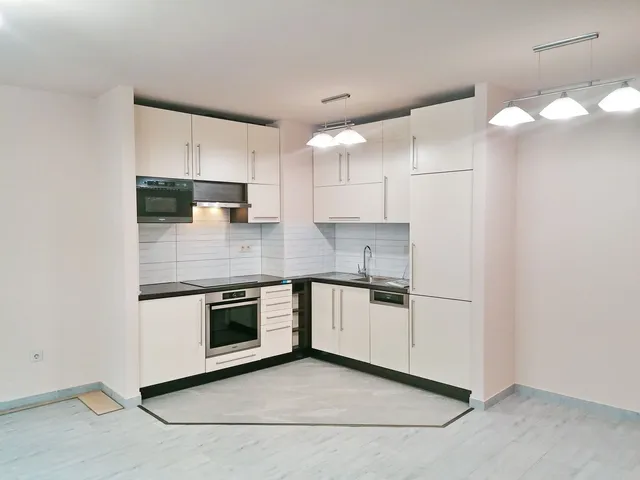 Kiadó lakás Debrecen, Belváros 61 nm