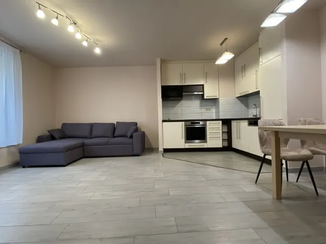 Kiadó lakás Debrecen, Belváros 61 nm