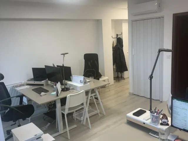 Kiadó kereskedelmi és ipari ingatlan Debrecen, Liget lakópark 37 nm