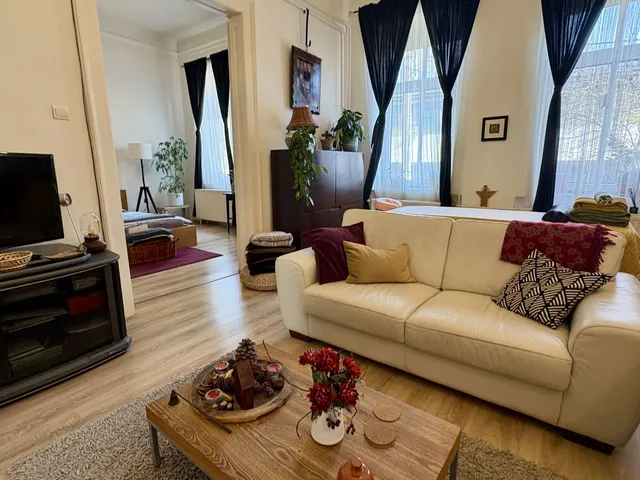 Kiadó ház Debrecen, Burgundia 65 nm