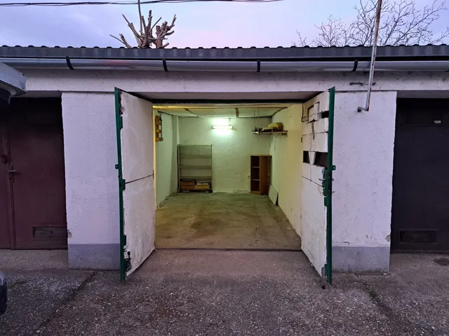 Eladó garázs Debrecen, Kerekestelep 15 nm