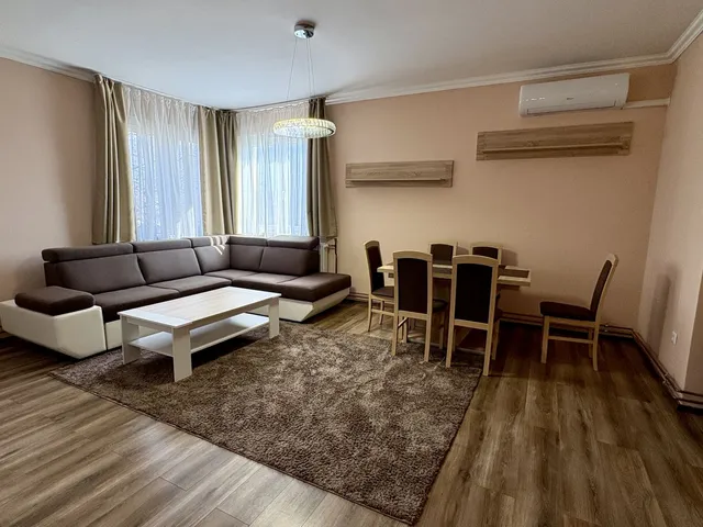 Kiadó lakás Debrecen, Nagyerdő 83 nm