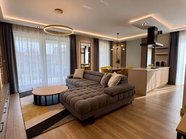 Kiadó lakás Debrecen, Csigekert 95 nm