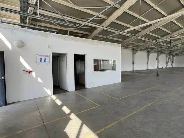 Kiadó kereskedelmi és ipari ingatlan Debrecen 410 nm