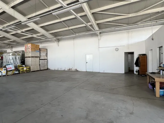 Kiadó kereskedelmi és ipari ingatlan Debrecen 410 nm