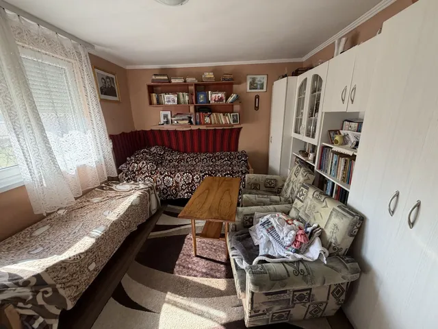 Eladó mezőgazdasági ingatlan Debrecen, Szikigyakor 52 nm