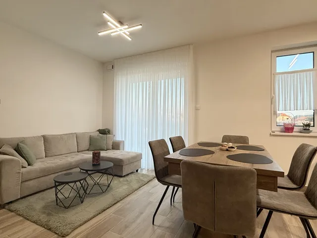 Kiadó lakás Debrecen, Homokkert 62 nm