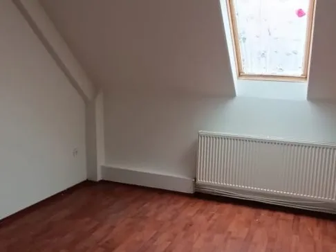 Kiadó ház Debrecen, Lencztelep 137 nm