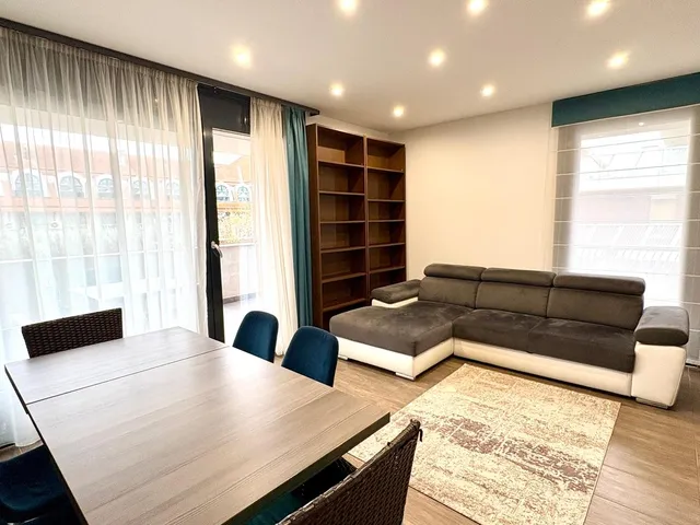 Kiadó lakás Debrecen, Nagyerdő 60 nm