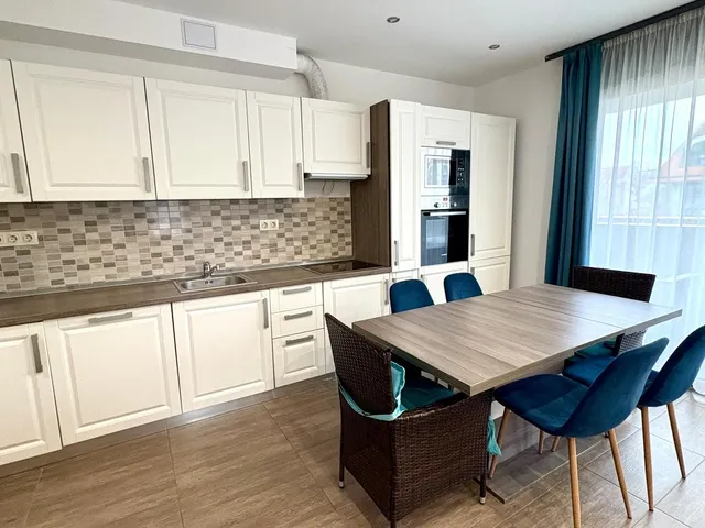 Kiadó lakás Debrecen, Nagyerdő 60 nm