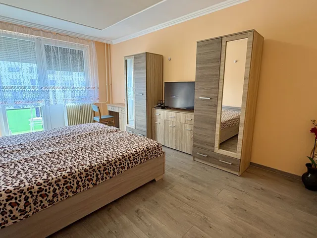 Kiadó lakás Debrecen, Vénkert 55 nm